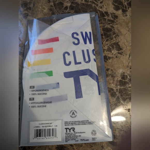 Tyr swim Cap - Picture 2 of 2